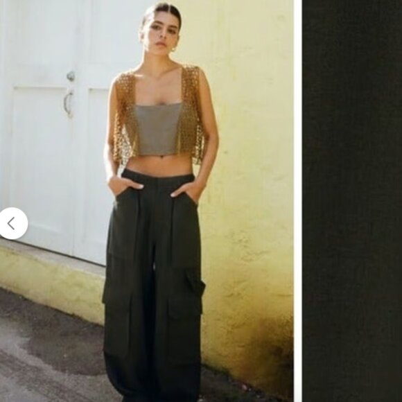 Stunning NWOT Zara green cropped top with straps - Picture 3 of 8